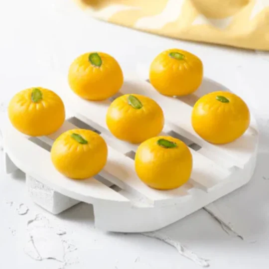 Khoya Kesar Peda